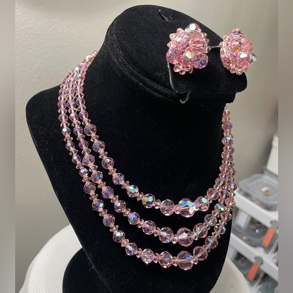 Genuine Australian crystal 3 tier vintage necklace 12” long from clasp to clasp - Picture 2 of 9